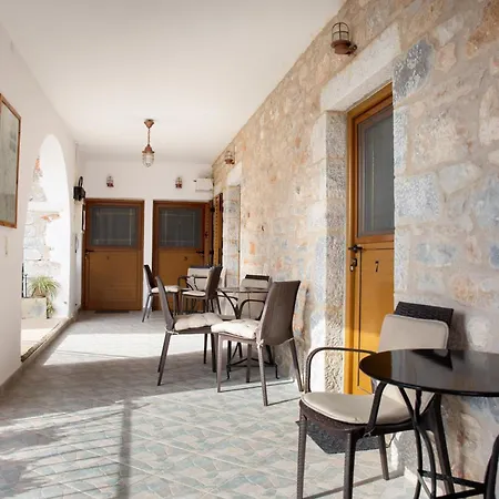 Traditional House Alepis In Appartement Areópoli