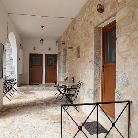Traditional House Alepis In Apartment Areopoli