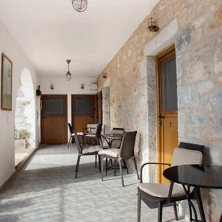 Апартаменты Traditional House Alepis In Ареополис