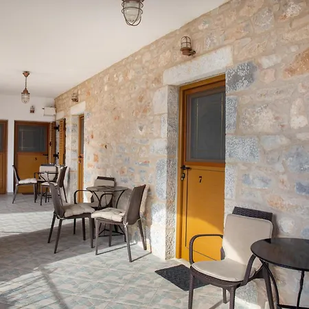 Apartment Traditional House Alepis In